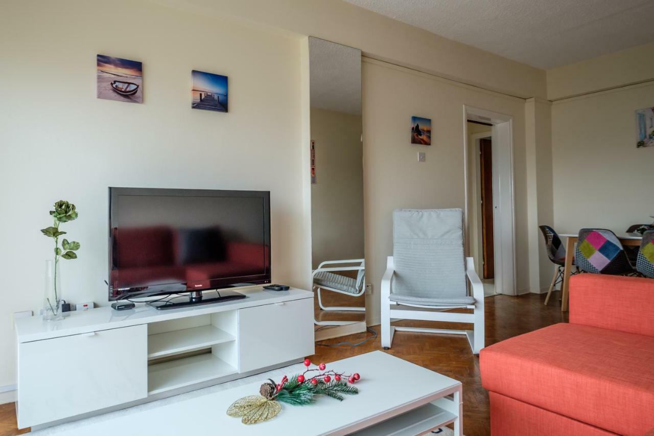 Spacious 2BDR @ Mackenzie Larnaca Esterno foto