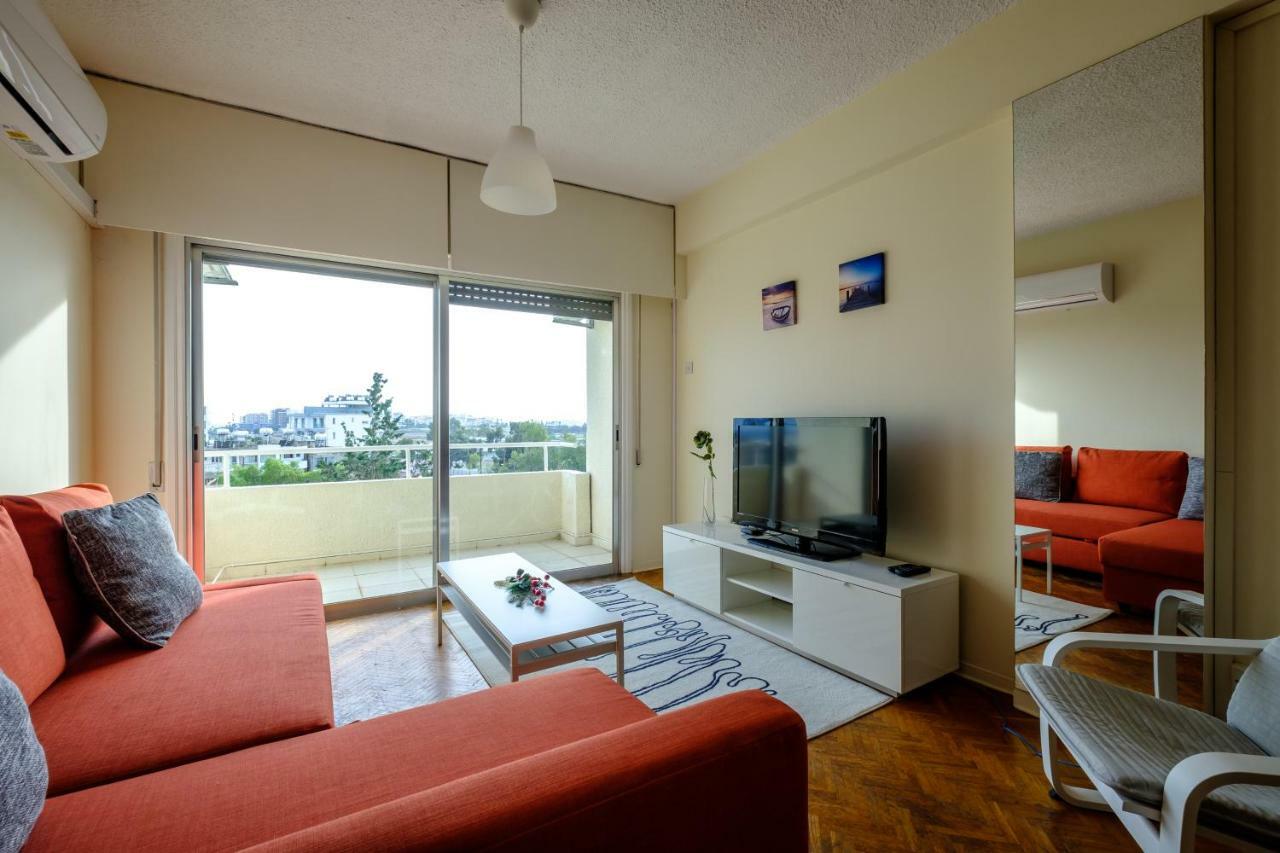 Spacious 2BDR @ Mackenzie Larnaca Esterno foto
