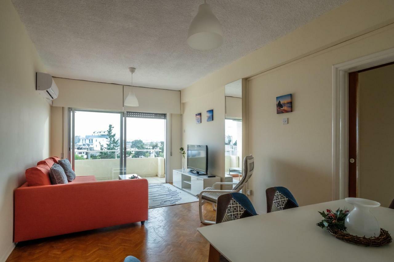 Spacious 2BDR @ Mackenzie Larnaca Esterno foto